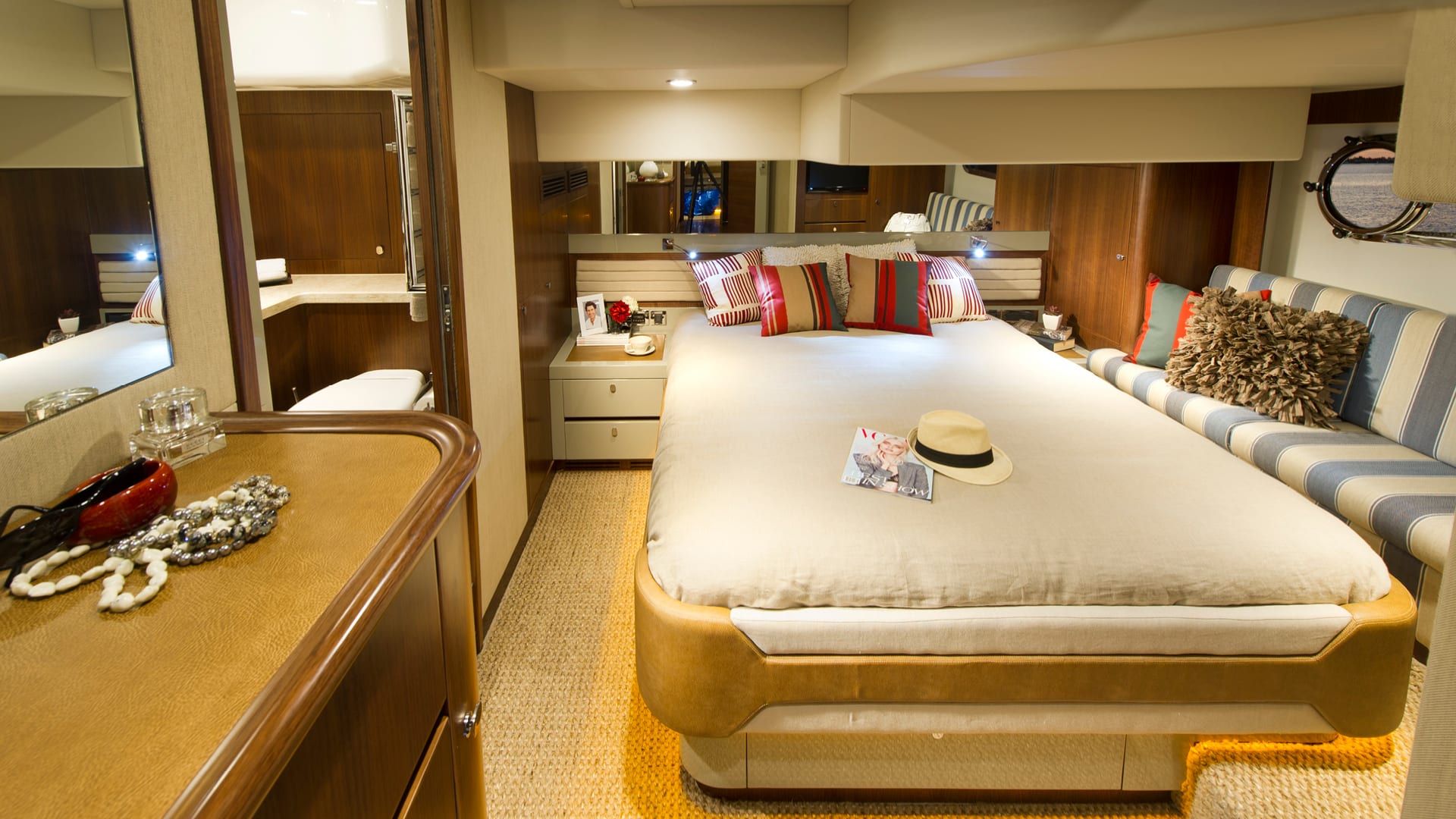 2020 Riviera Belize 54 Sedan