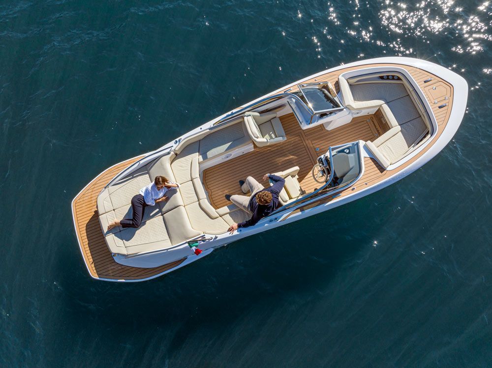 2022 Comitti One 780