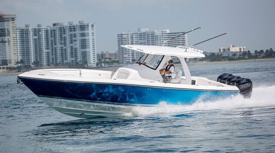 2022 Intrepid Powerboats 375 Nomad Se