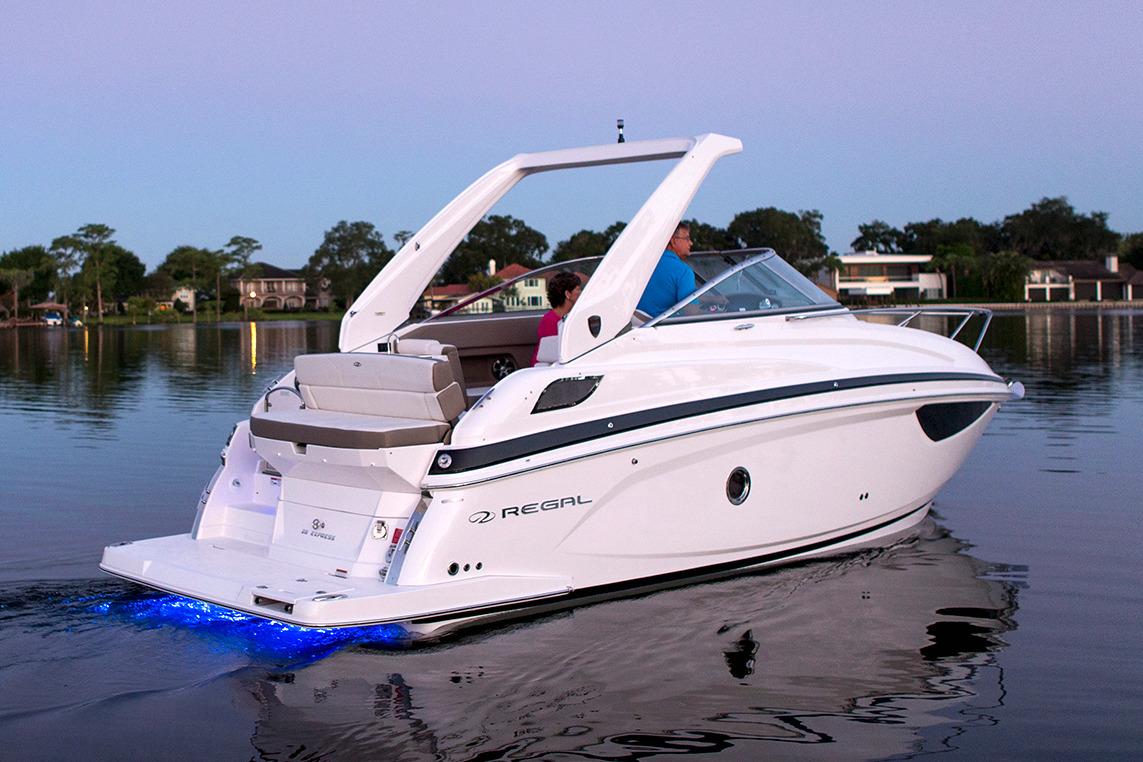 2022 Regal Boats 28 Express SOLD