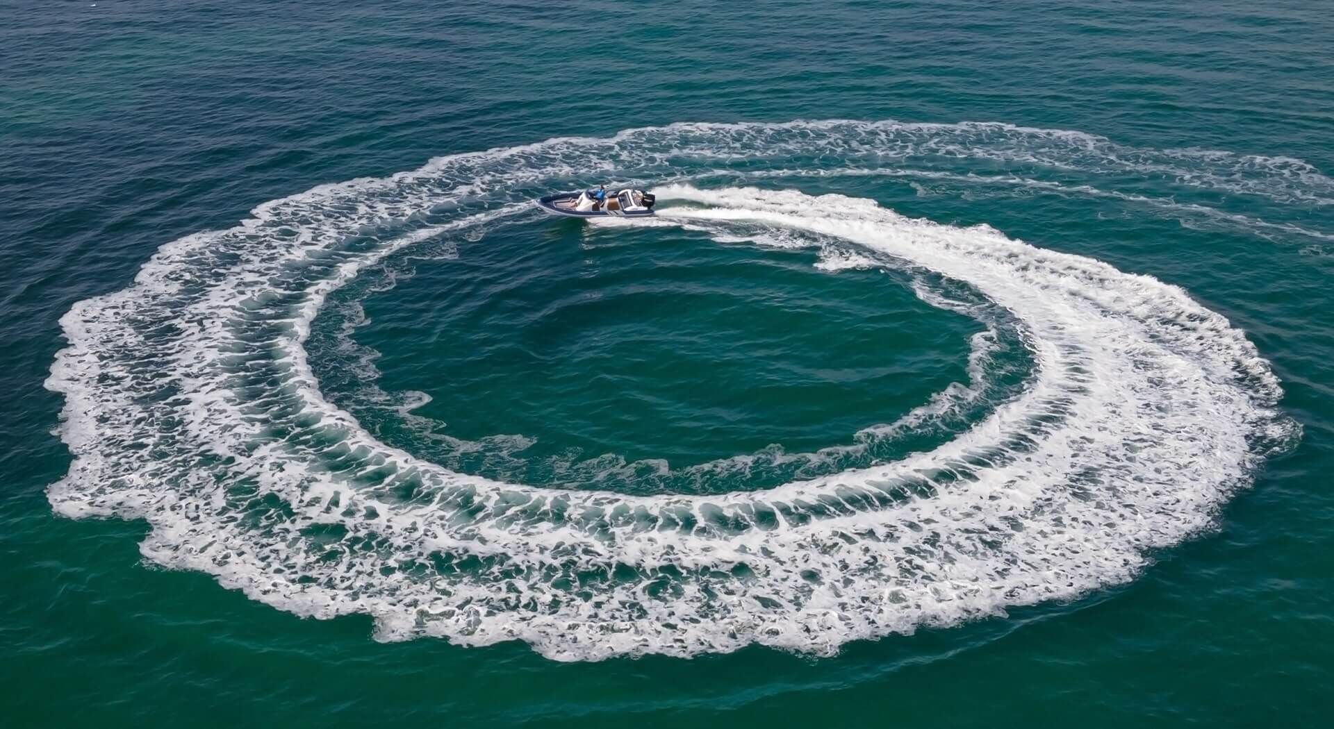 2021 Cobra Ribs Nautique 7.7