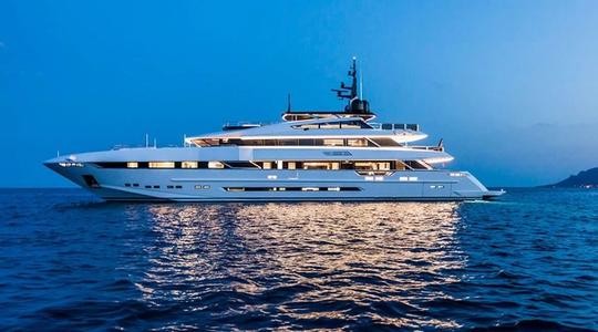 2013 Rossinavi Param Jamuna IV