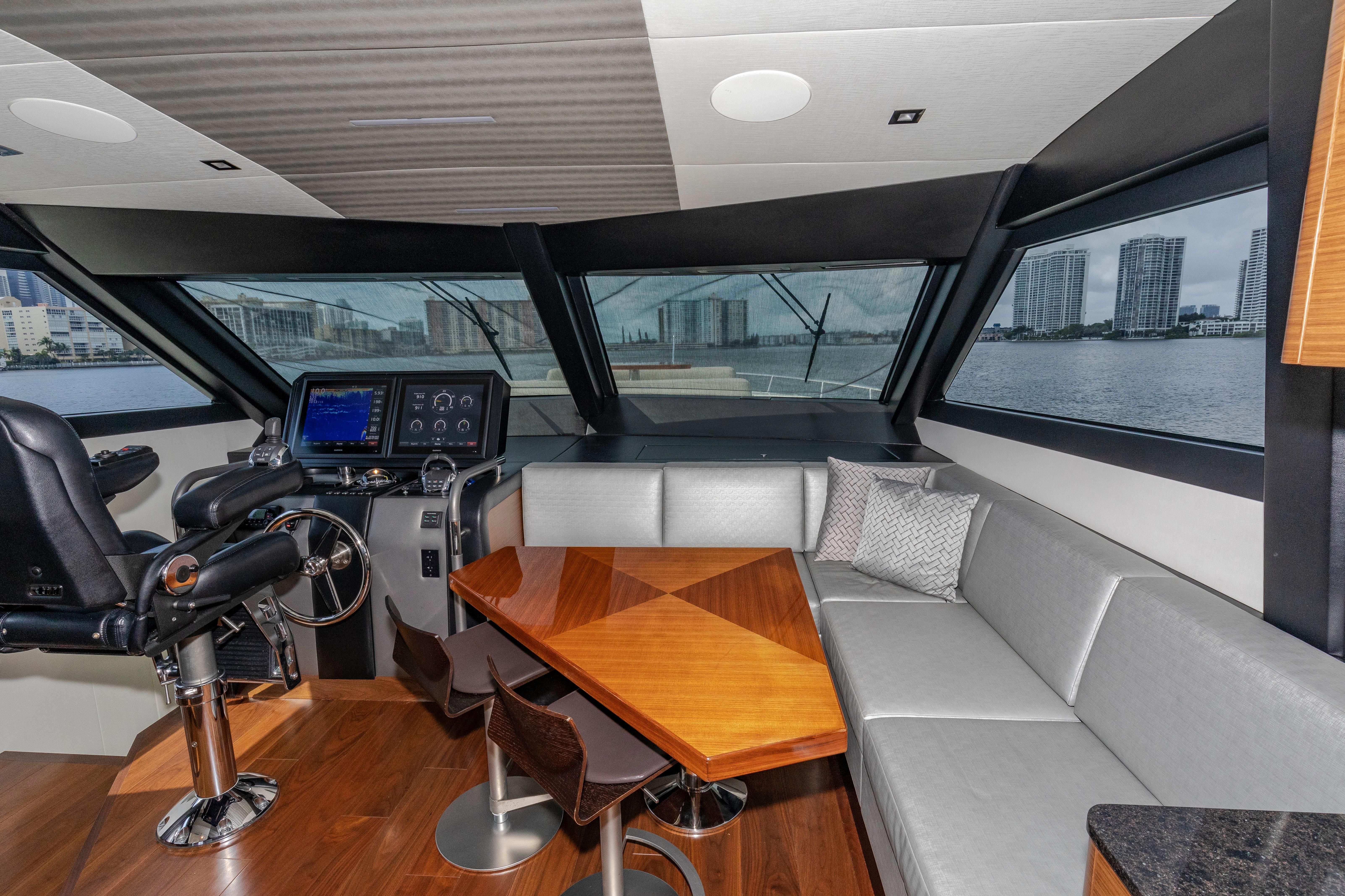 2017 Ocean Alexander 70E