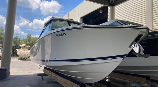 2015 Pursuit Boats DC 325 Dual Console