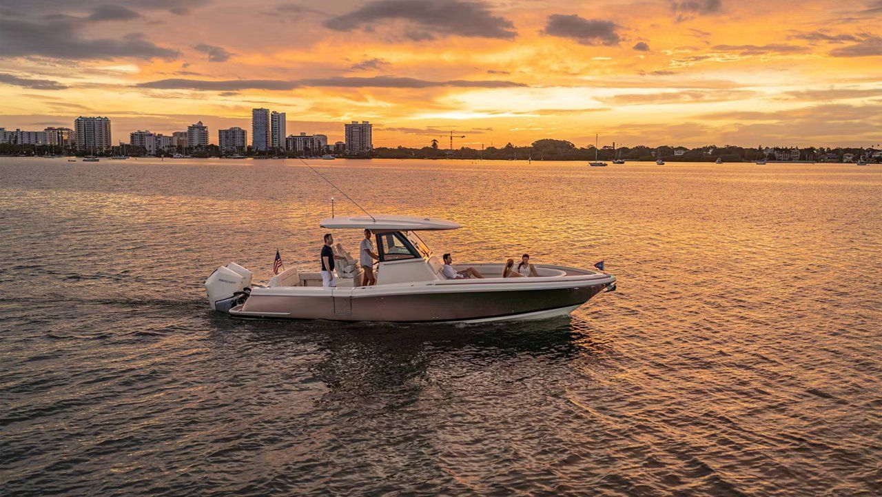 2013 Chris-Craft Catalina 30