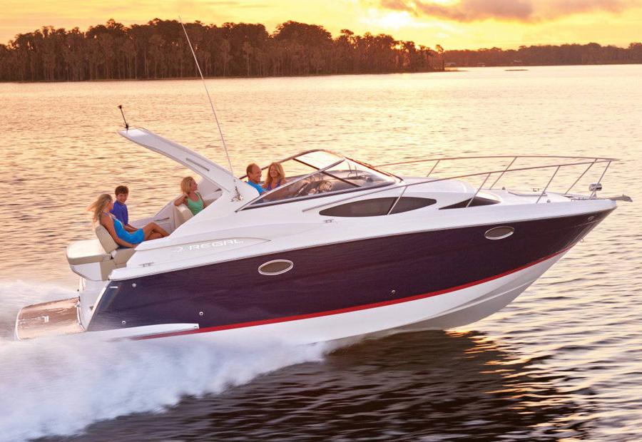 2016 Regal Boats 30 Express
