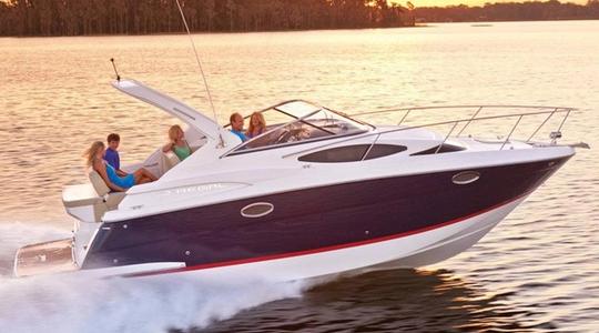 2016 Regal Boats 30 Express