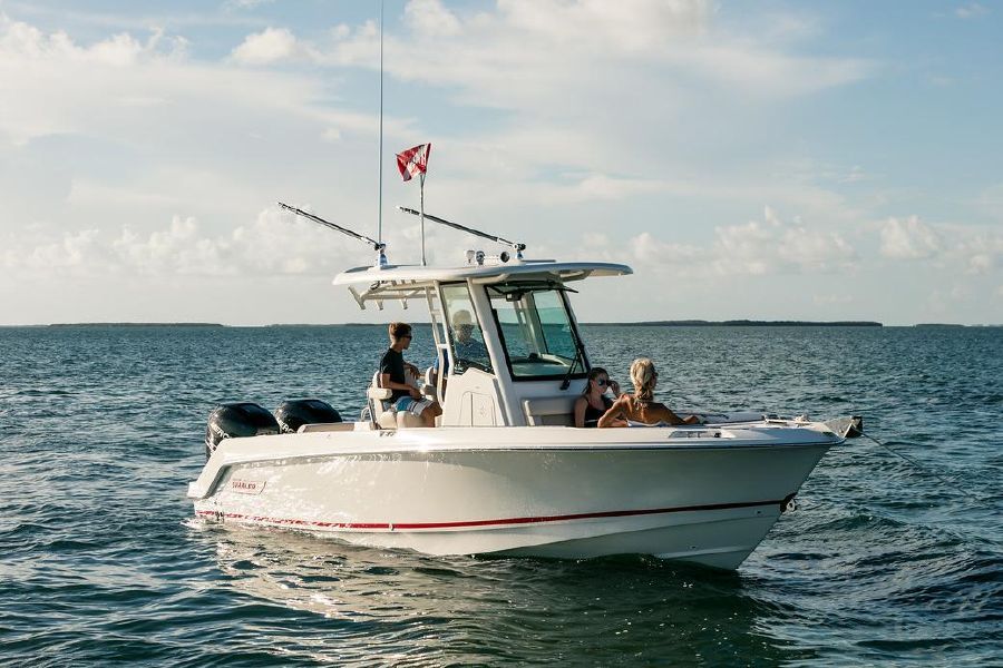 2022 Boston Whaler 250 Outrage