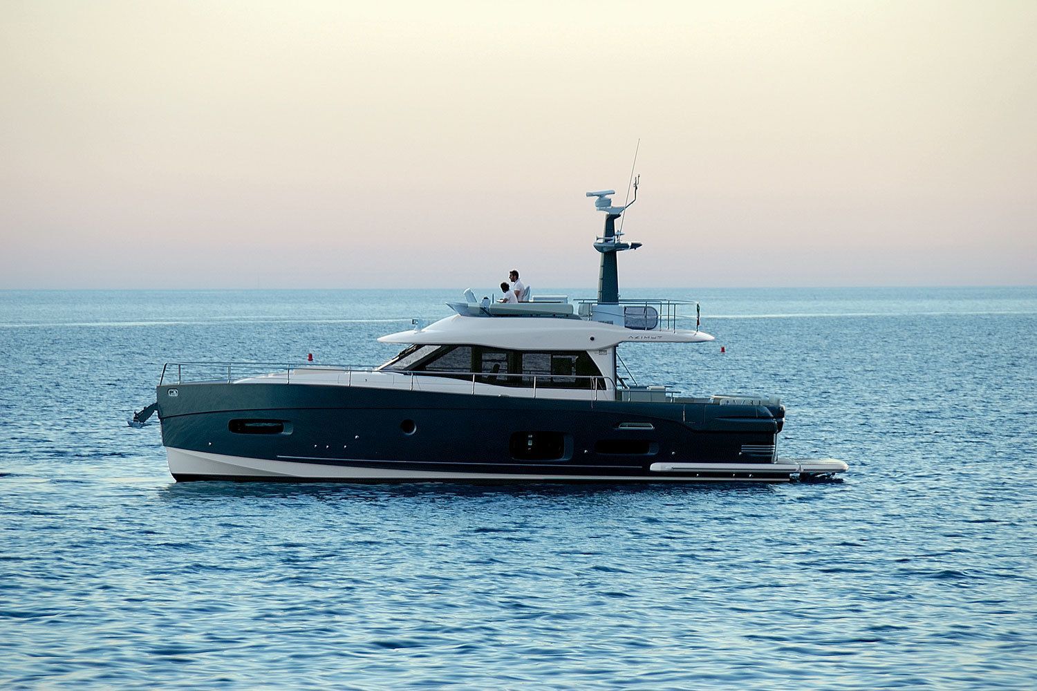 2013 Azimut Yachts Magellano 53