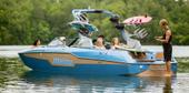 2021 Malibu Boats M220