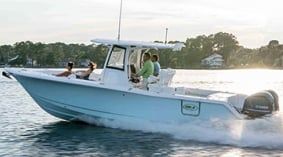 2020 Sea Hunt Gamefish 30 Forward Seating