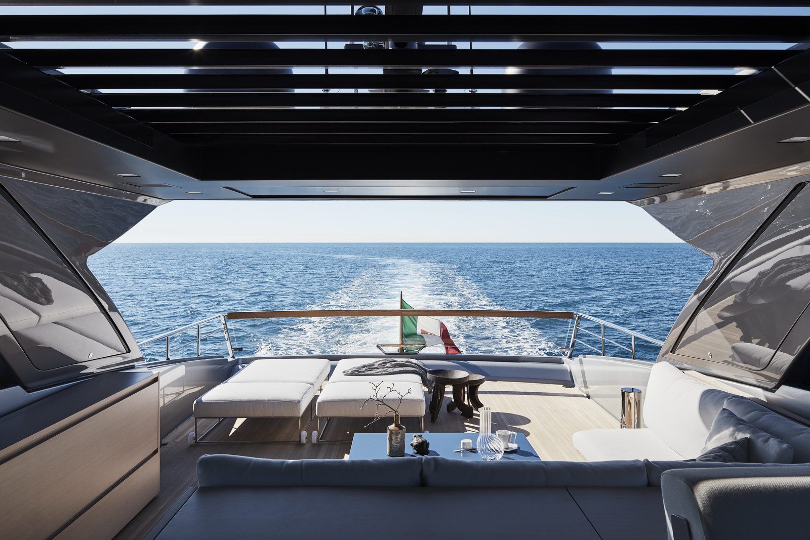 2018 Sanlorenzo Yachts SX76