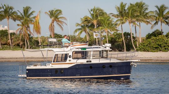 2022 Ranger Tugs R-29 Command Bridge