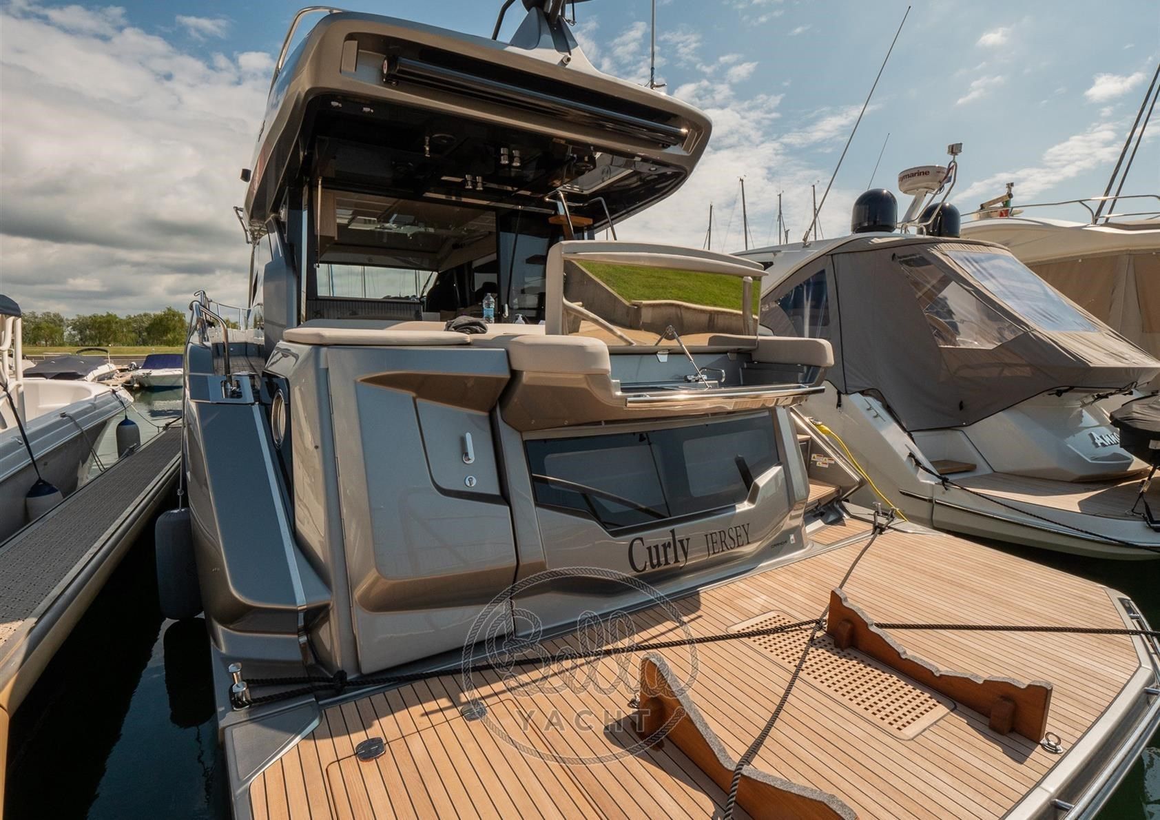 2021 Cranchi Yachts E 52 S EVOLUZIONE