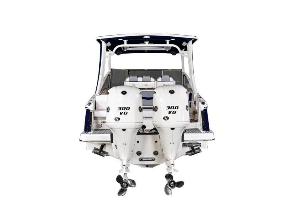 2021 Chaparral Boats 300 OSX