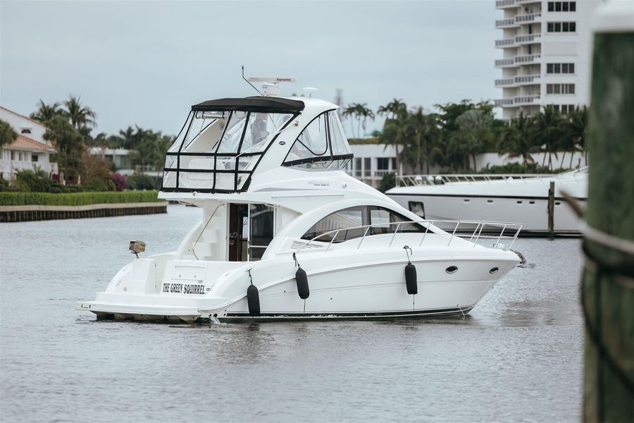 2010 Sea Ray Sedan Bridge 390