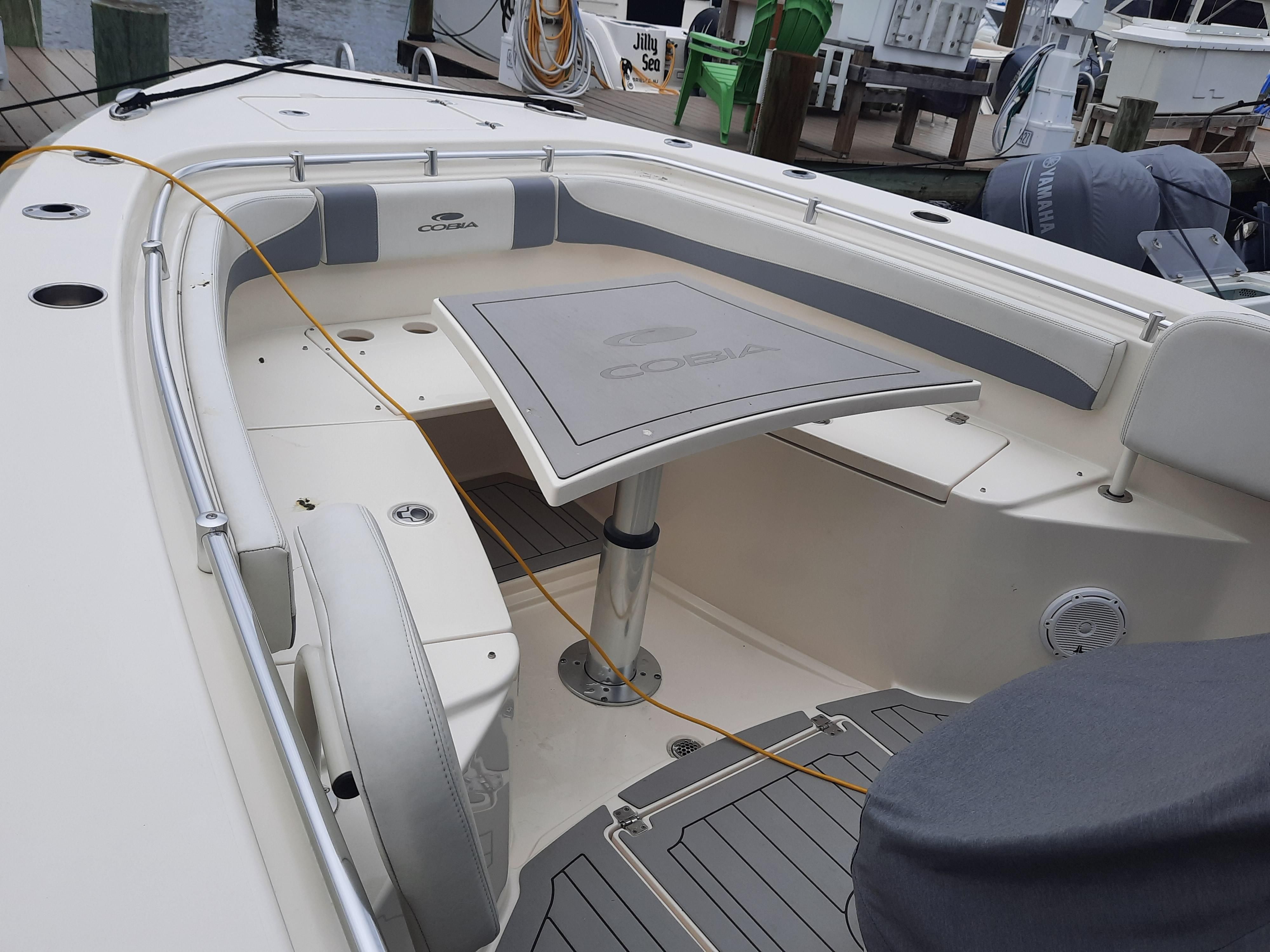 2018 Cobia Boats 301 Center Console