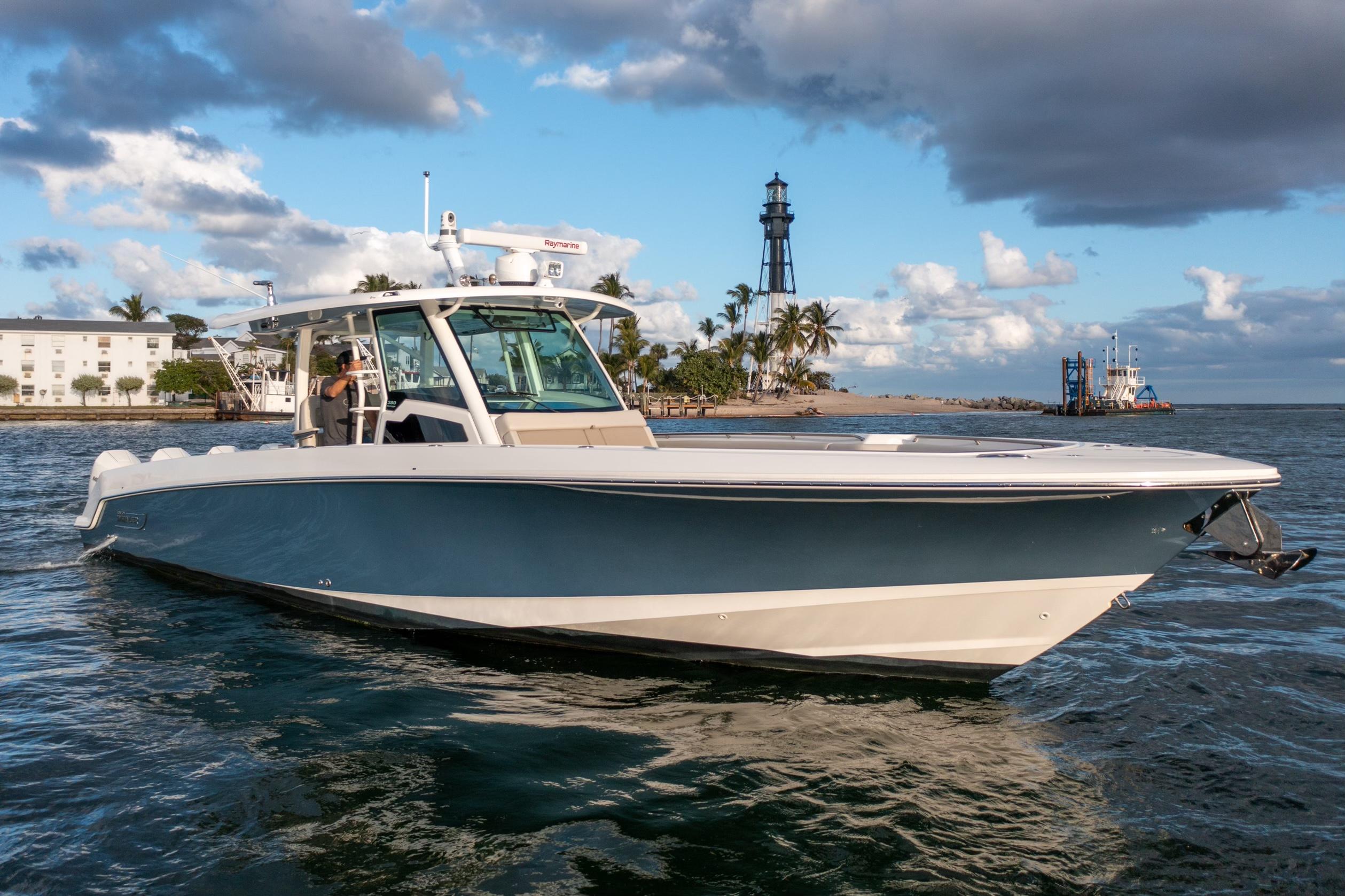 2022 Boston Whaler 380 Outrage