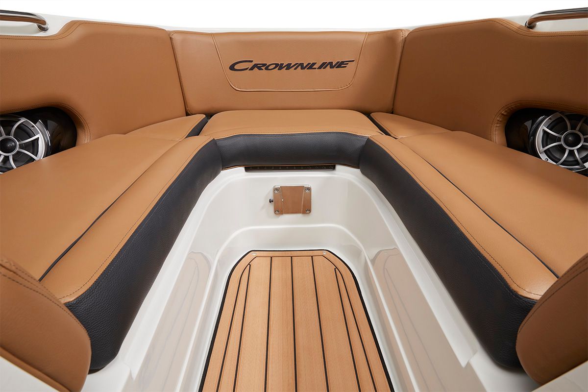 2024 Crownline 250 XSS
