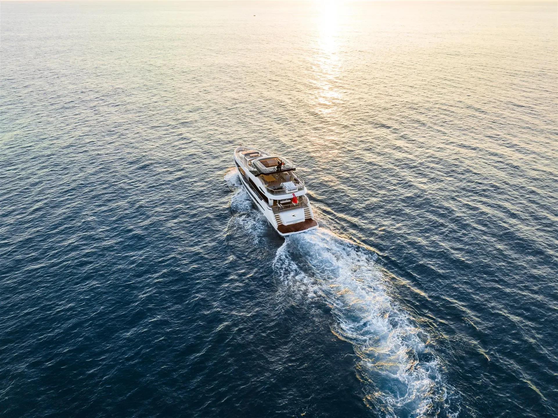 2021 Sunseeker 100 Yacht