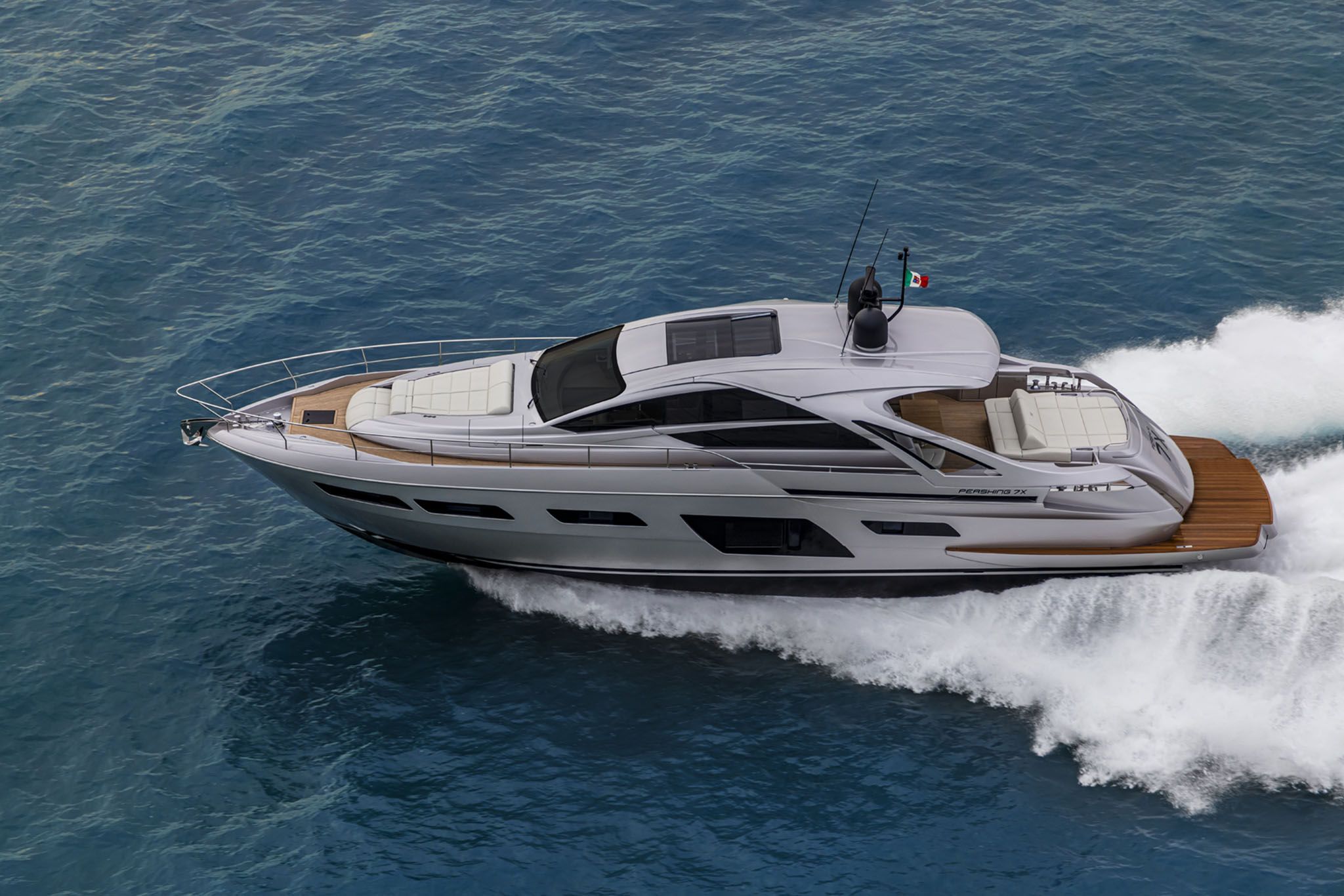 2019 Pershing Yachts 7X