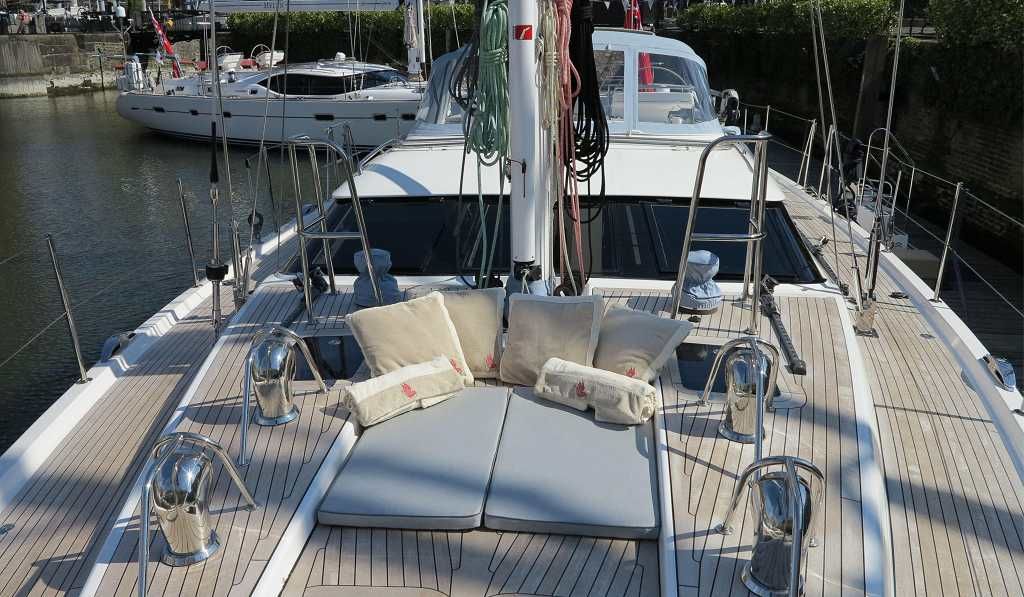 2011 Oyster Yachts 625