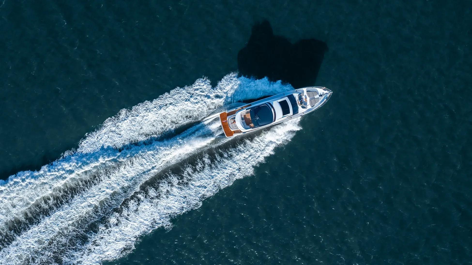 2015 Princess Yachts S72