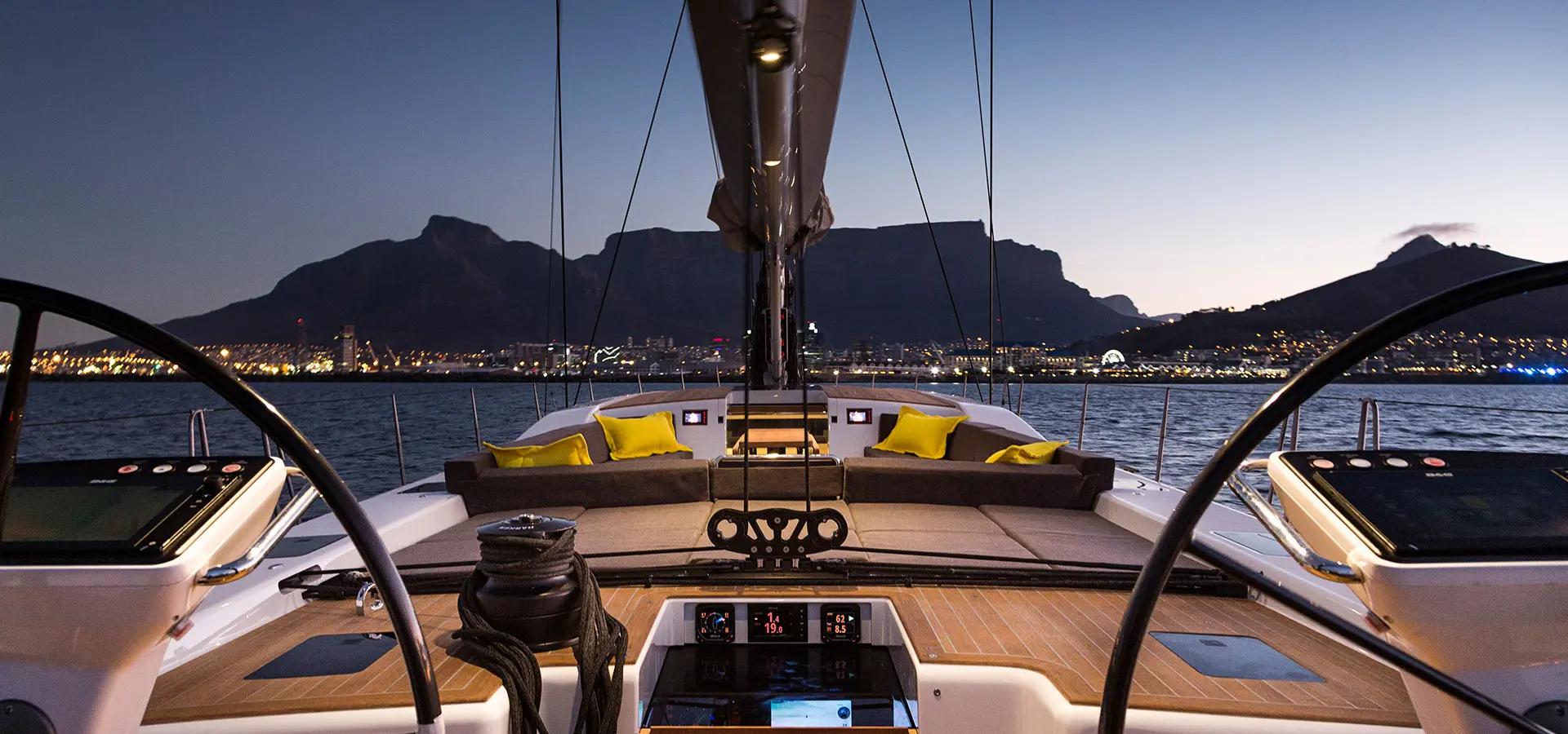 2016 Southern Wind SW82 Ammonite