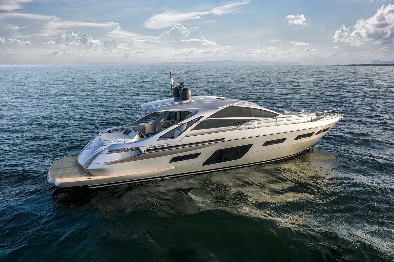 2019 Pershing Yachts 7X