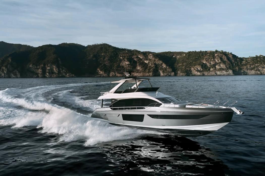 2021 Azimut Yachts 68 Fly