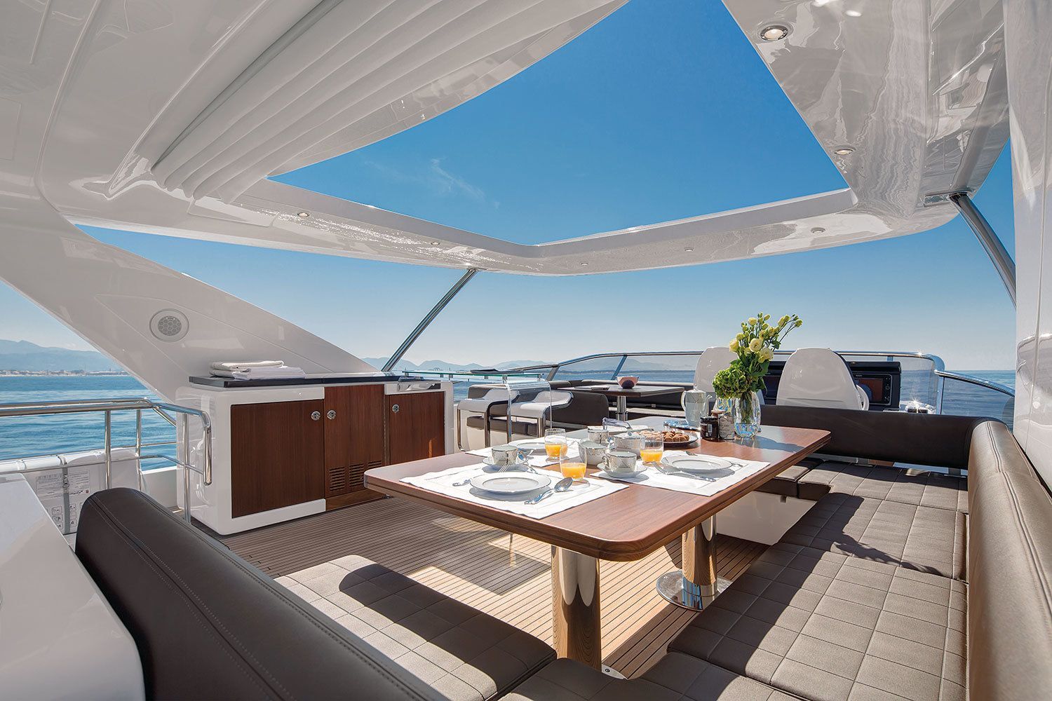 2018 Azimut Yachts 80 Fly