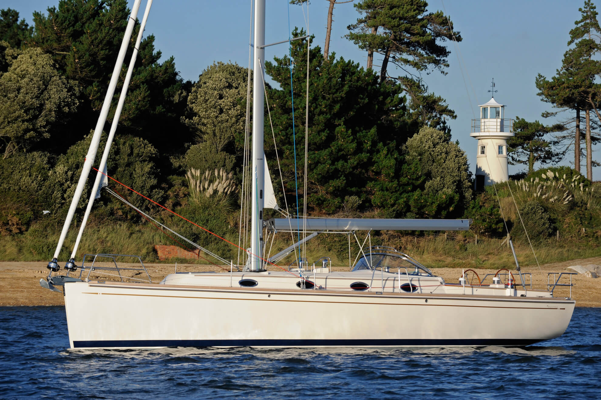 2021 Moody Yachts Aft Cockpit 41