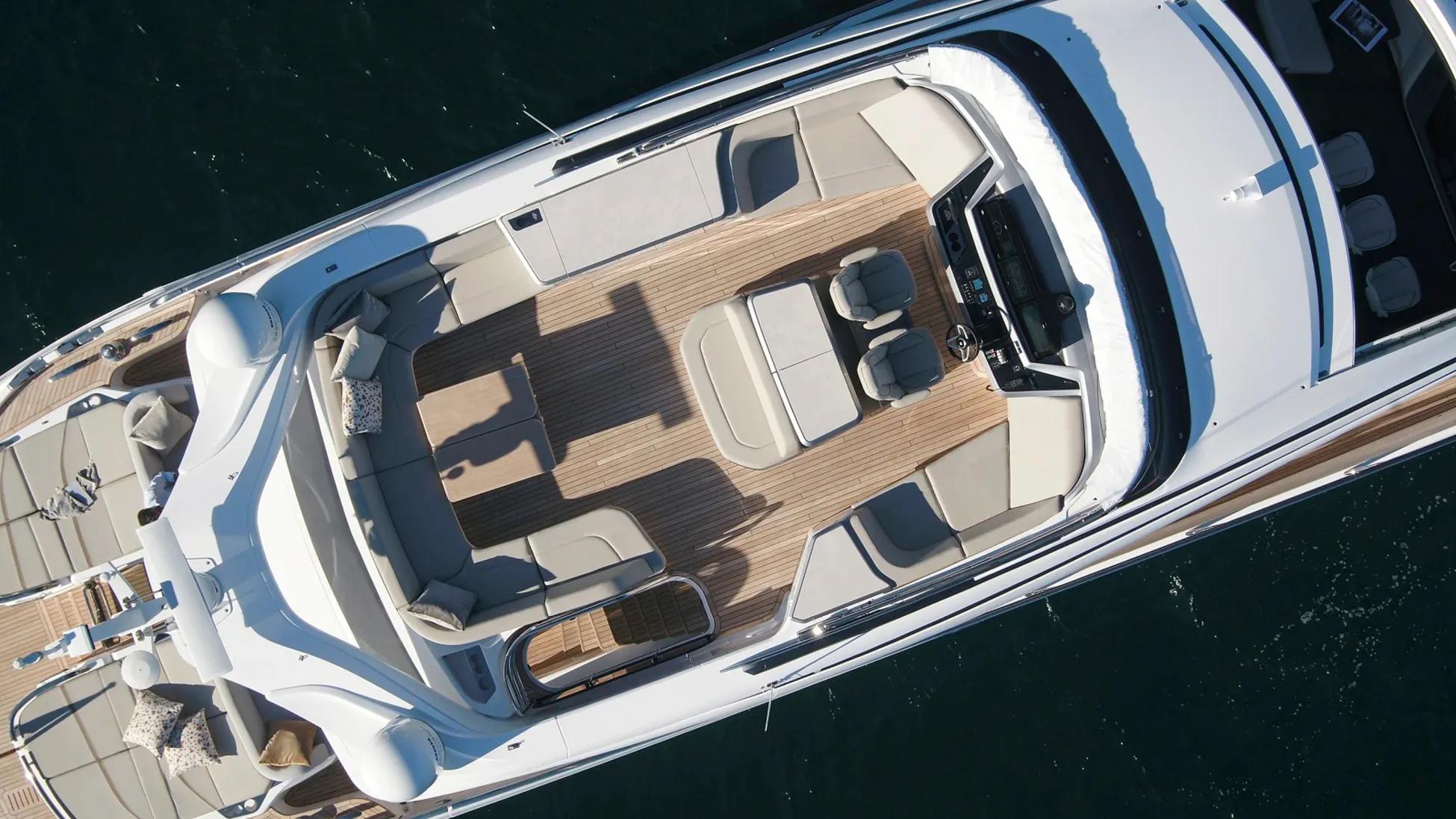 2023 Princess Yachts S80