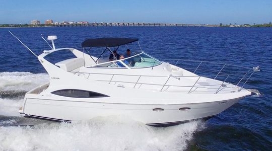 1997 Carver Yachts Mariner