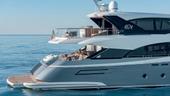 2021 Monte Carlo Yachts MCY 105 Skylounge