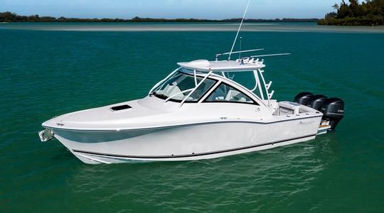 2022 Albemarle 30 Express