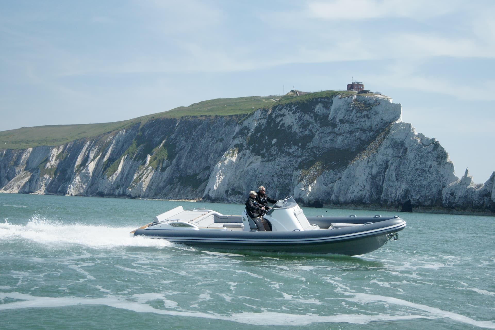 2020 Cobra Ribs Nautique Inboard 9.5