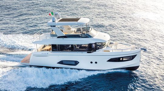 2016 Absolute Yachts Navetta 52