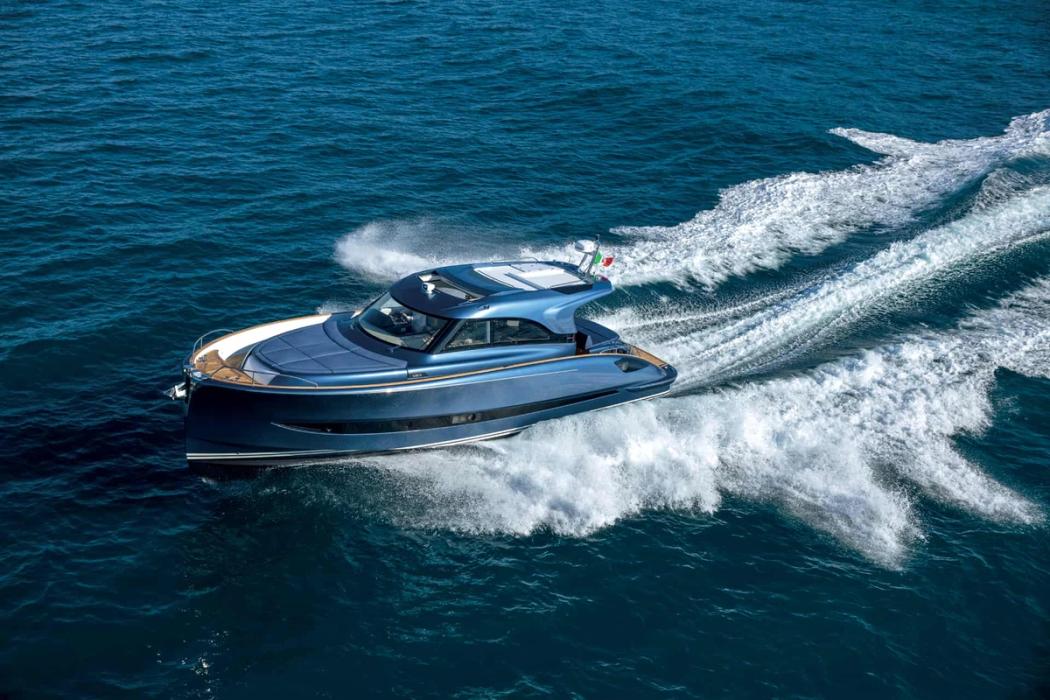 2020 Solaris Power 48 Lobster