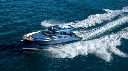 2020 Solaris Power 48 Lobster