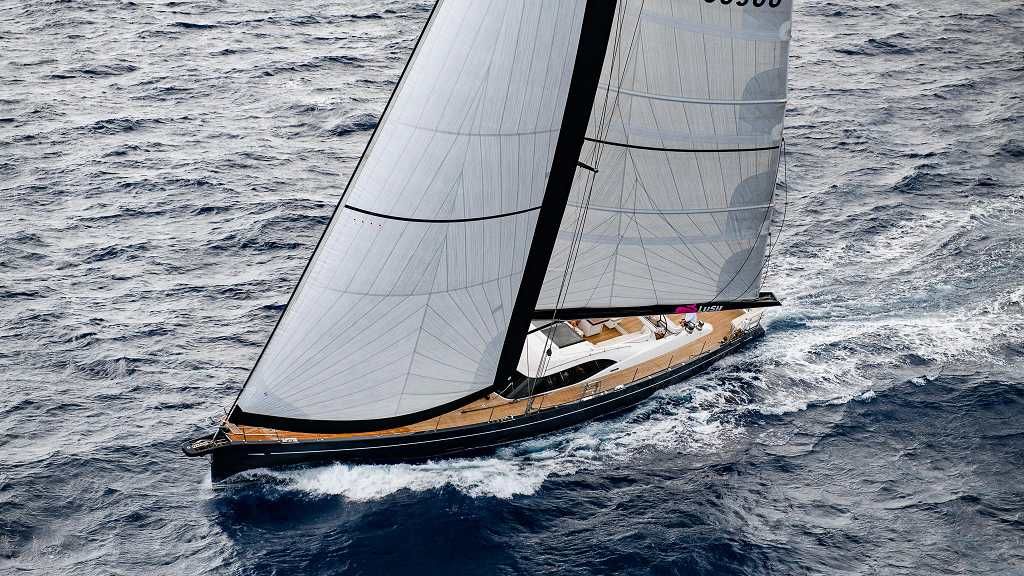 2013 Oyster Yachts 885