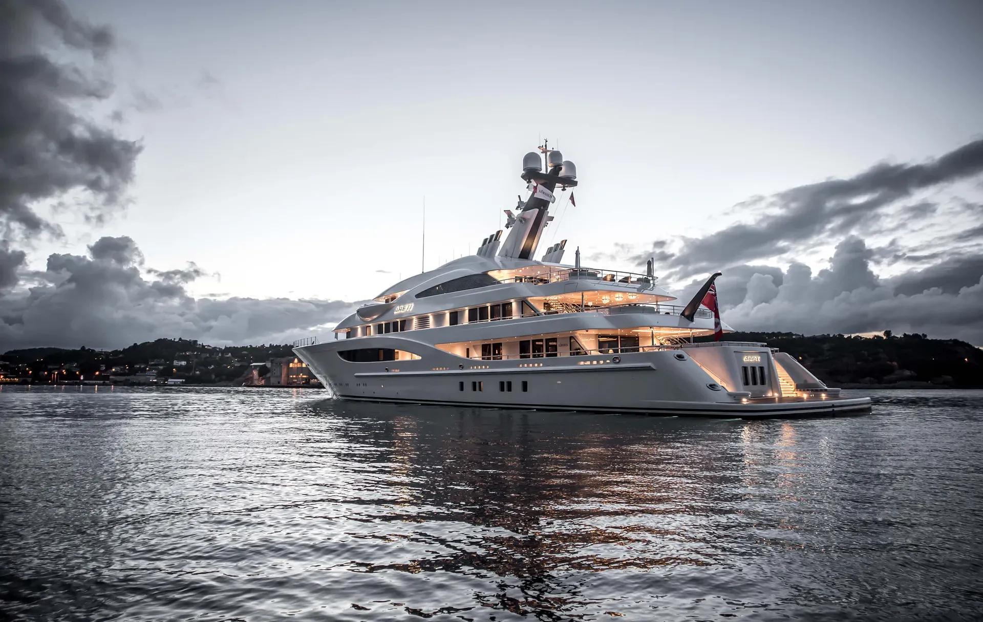 2017 Lurssen Yachts Amatasia