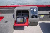 Crestliner 1650 Pro Tiller command console