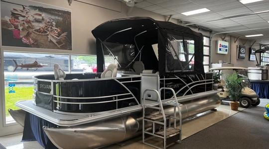 2022 Sylvan 8522 Party Fish - In Stock