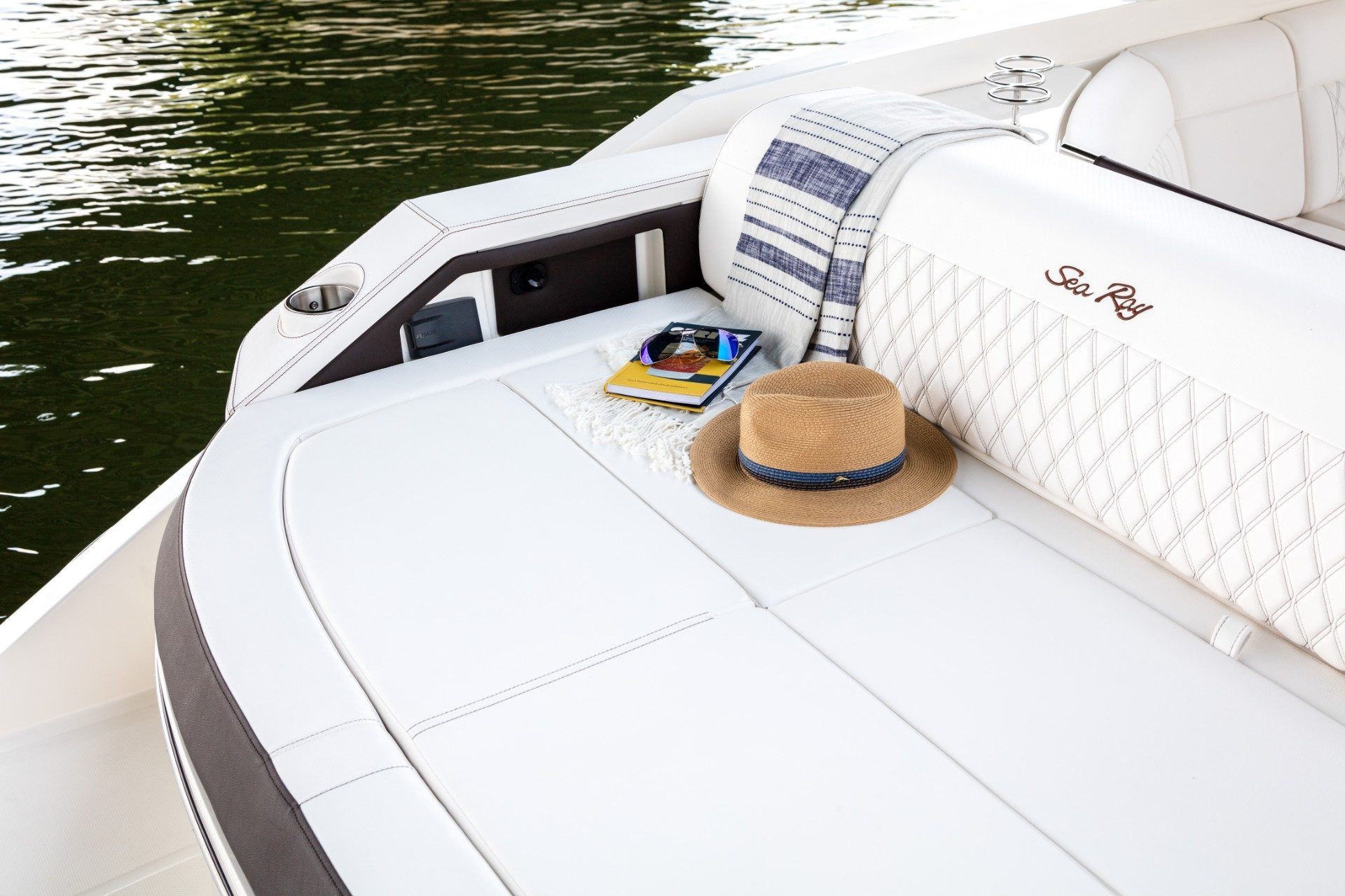 2022 Sea Ray SLX 310