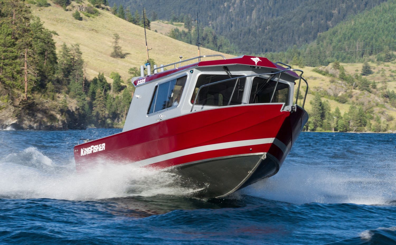 2022 KingFisher Boats 2325 Coastal Express