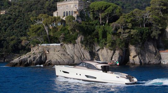 2019 Solaris Power 57 Lobster