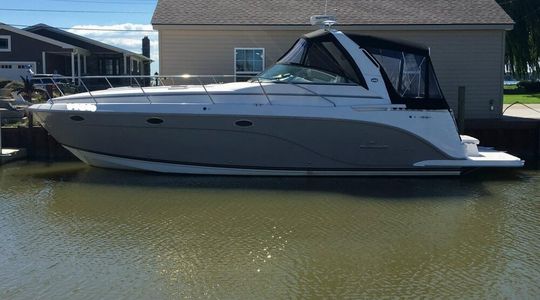 2007 Rinker 400 Express Cruiser