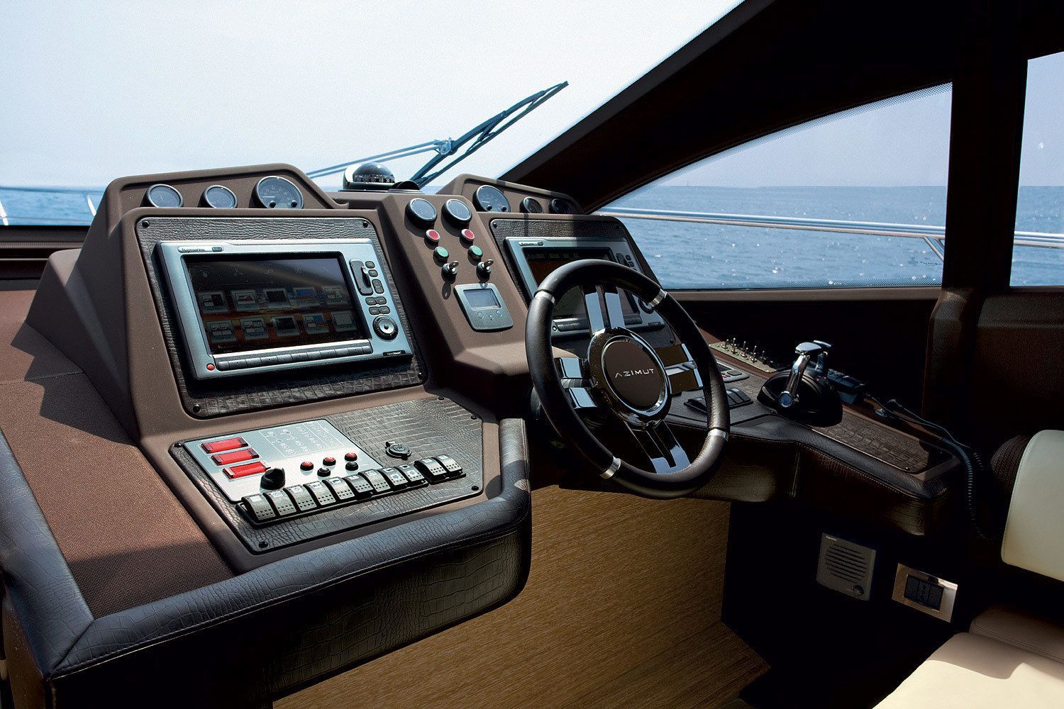 2011 Azimut Yachts 64 Fly