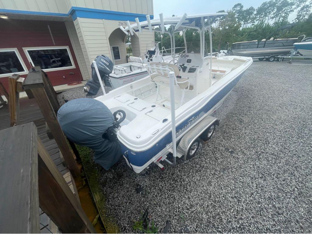 2022 Nautic Star 231 Hybrid